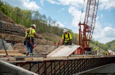 Gov. Beshear Announces $55 Million Grant to Expand Mountain Parkway in Wolfe County